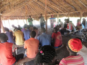 難民居住区の教会で実施された コミュニティ向けセミナー